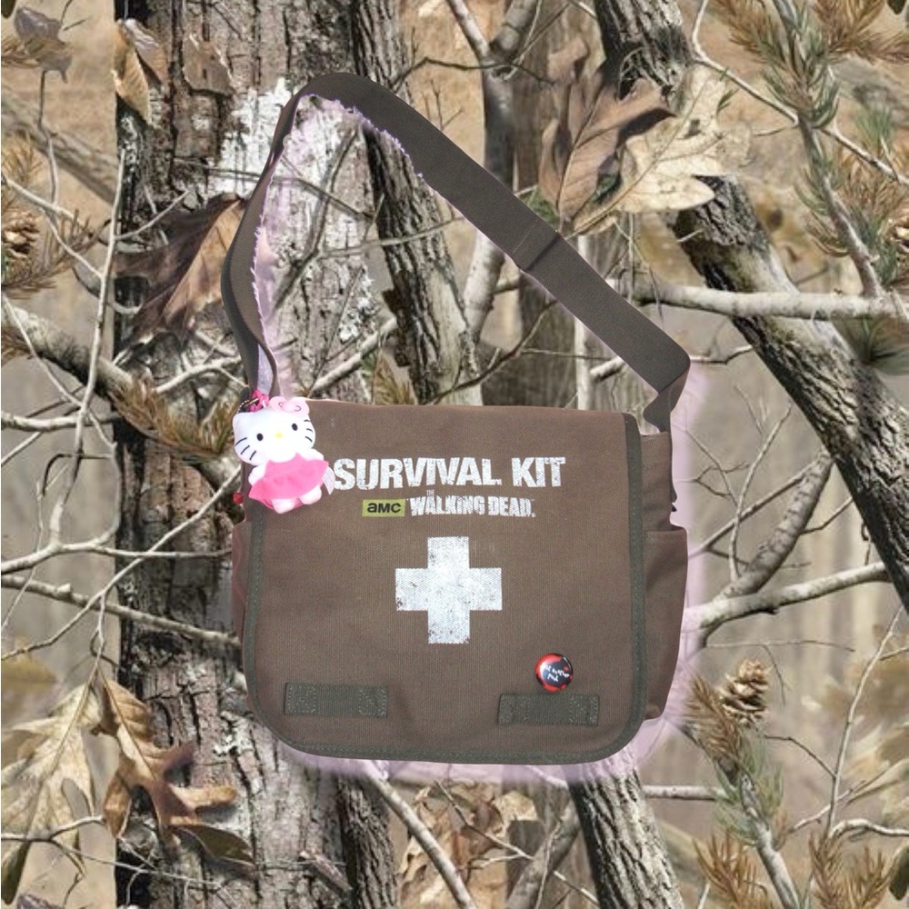 Walking Dead y2k Survival Kit RARE Messenger Bag